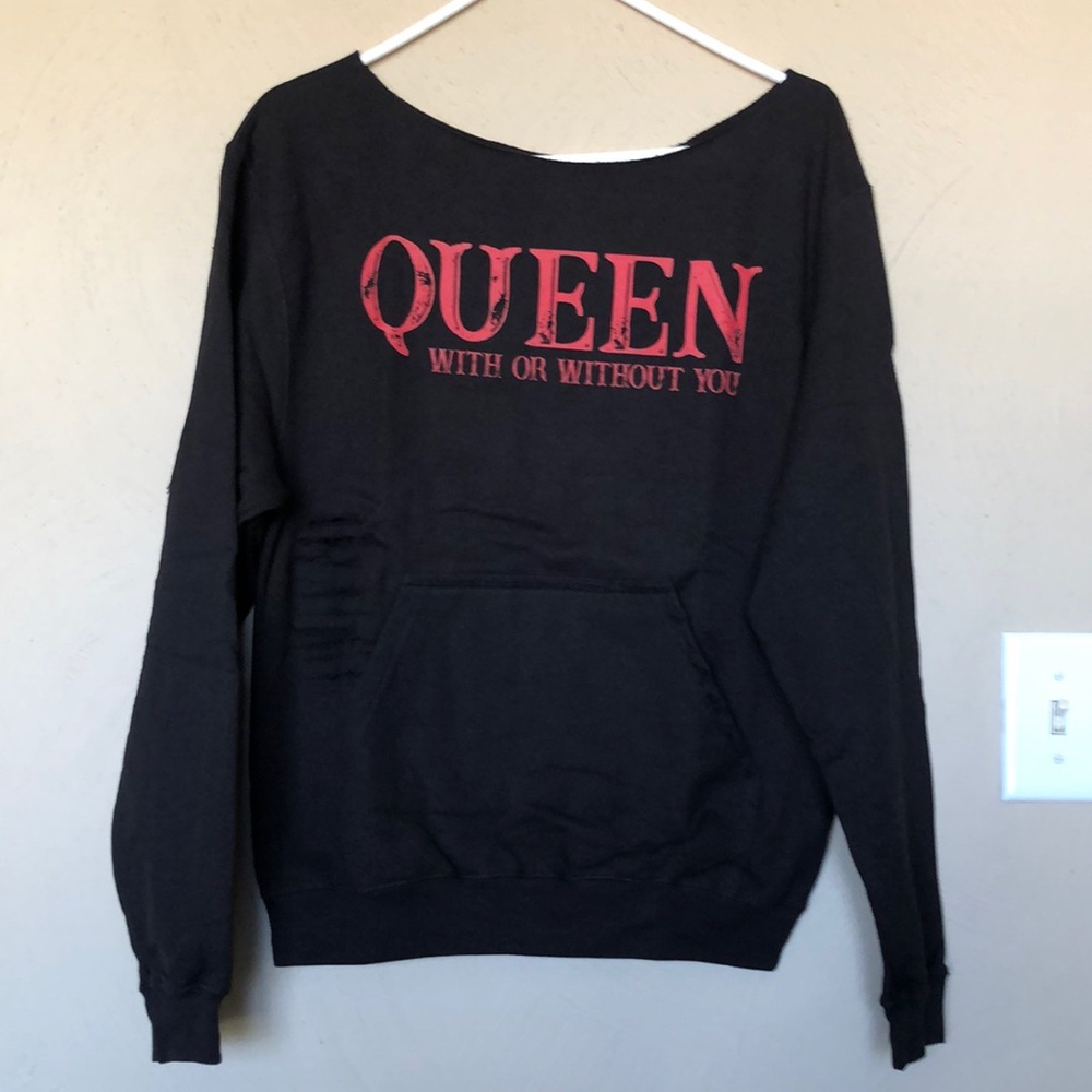 ❤️NWT The Drive Clothing QUEEN sweatshirt